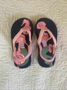 OshKosh B'gosh Navy Flip Flops with Pink Mermaid Print